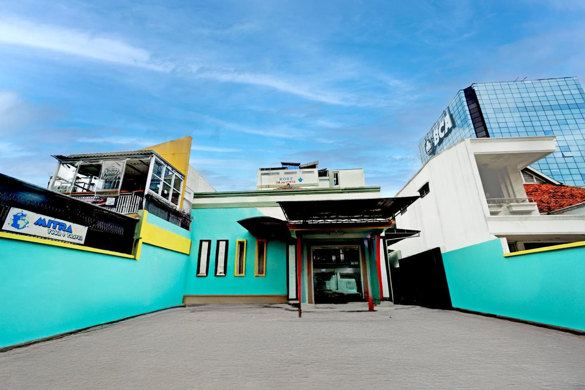 Hotel O Tegalsari Near Tunjungan Plaza Surabaja Zewnętrze zdjęcie